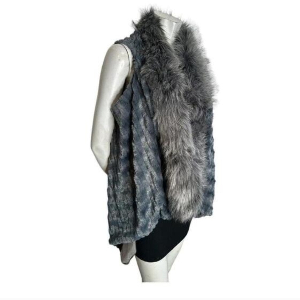Modena Grey Faux Fur Vest - Picture 2 of 6